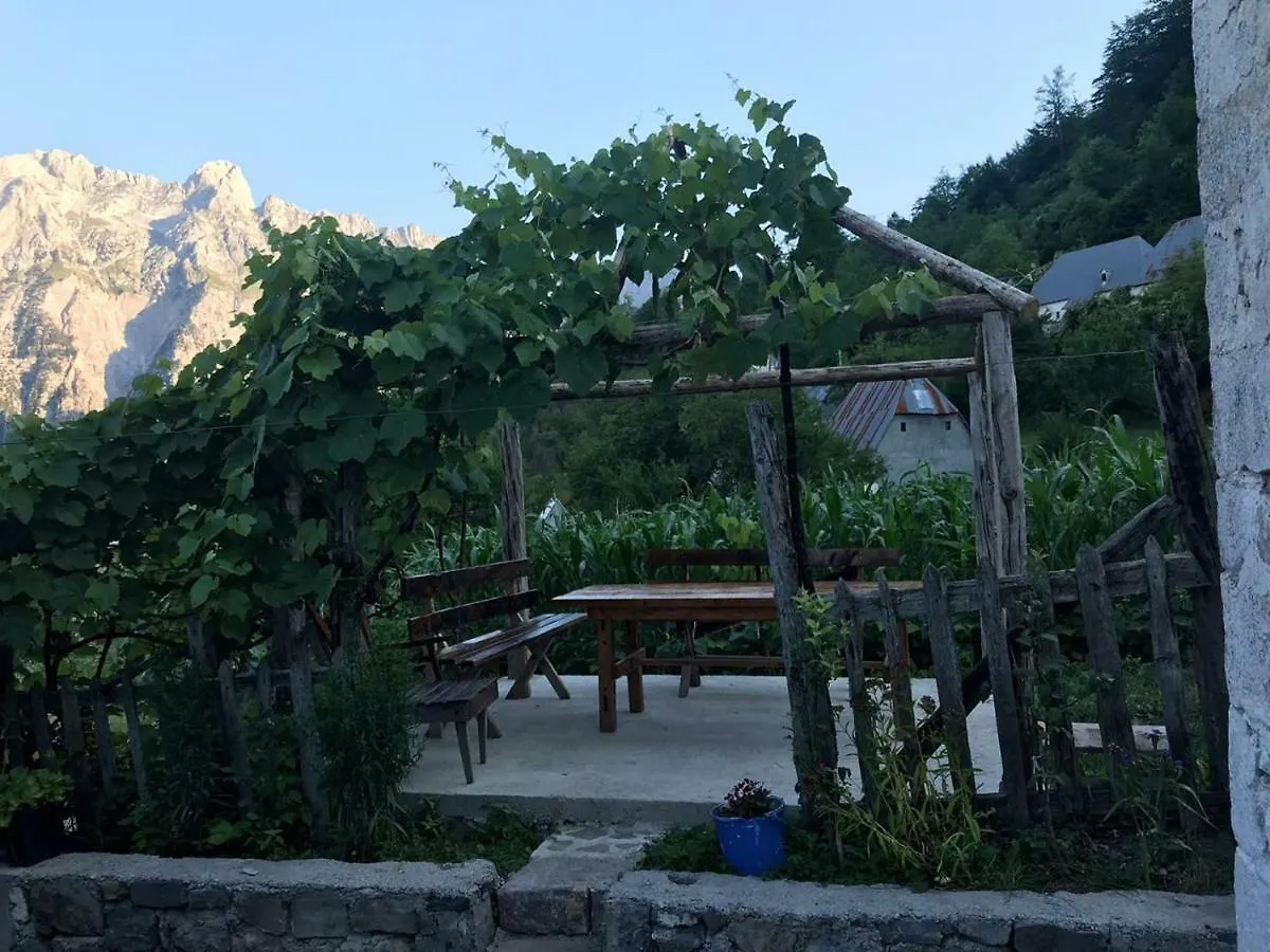 Marash Rrgalla Guesthouse Theth Gasthuis