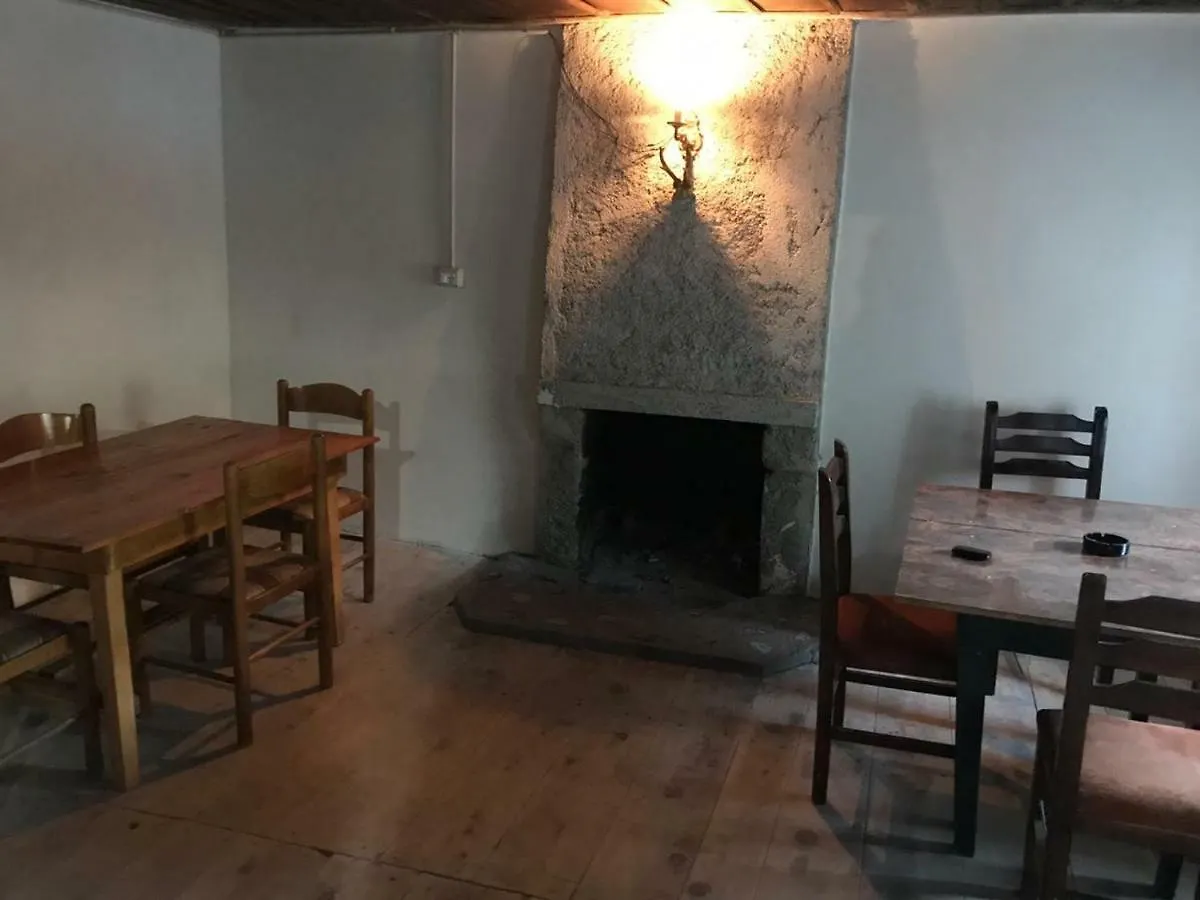 Marash Rrgalla Guesthouse Тети